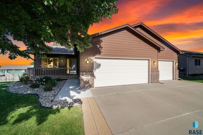 /international/us/808-whitewood-ave-sioux-falls-sd-110108773816/