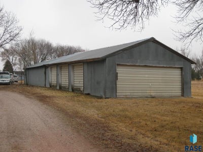 /international/us/407-s-orleans-ave-dell-rapids-sd-110106206070/