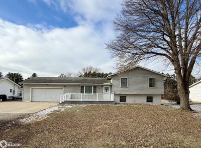 /international/us/108-roy-el-road-wapello-ia-110104634547/