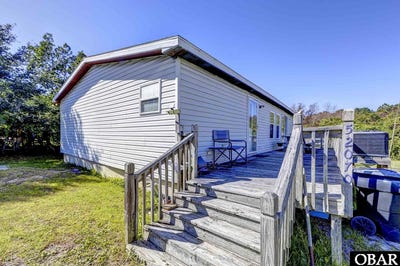 /international/us/52070-piney-ridge-road-frisco-nc-110120452078/