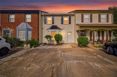 /international/us/1212-hillock-crossing-virginia-beach-va-110119577635/