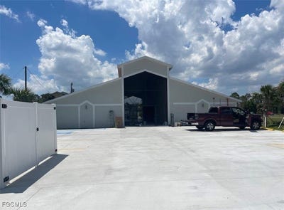 /international/us/621-joel-boulevard-lehigh-acres-fl-110103123778/