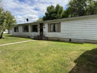 /international/us/204-e-oak-st-st-john-wa-110108506908/