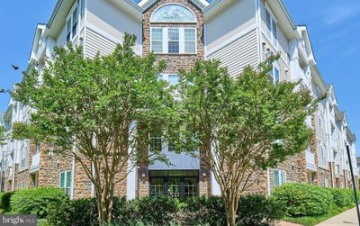 /international/us/24701-byrne-meadow-square-aldie-va-110120095483/