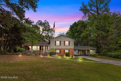 /international/us/109-dogwood-drive-murfreesboro-nc-110107775545/