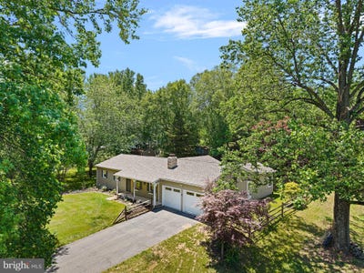 /international/us/19-pine-lane-north-east-md-110108490386/