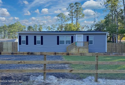 /international/us/123-domingo-road-satsuma-fl-110099239316/