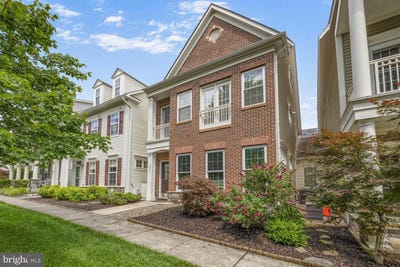 /international/us/6802-chickadee-lane-new-market-md-110100322325/