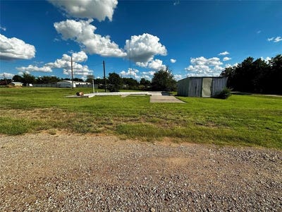/international/us/1002-bennett-seymour-tx-110100655421/