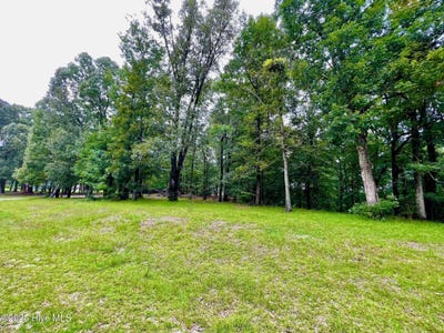 /international/us/hillcrest-drive-elizabethtown-nc-110103288885/