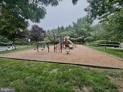 /international/us/18708-lake-mary-celeste-ln-germantown-md-110100351290/