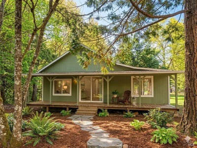 /international/us/701-branscomb-road-laytonville-ca-110107455867/