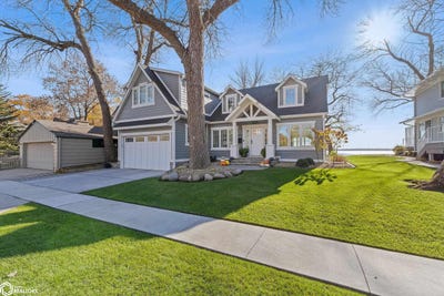 /international/us/537-n-shore-drive-clear-lake-ia-110104140664/