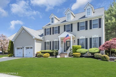 /international/us/43-periwinkle-circle-tinton-falls-nj-110099015431/