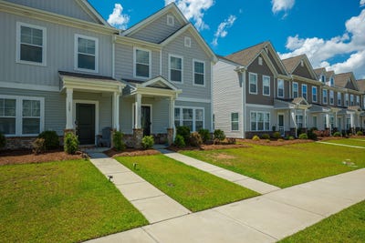 /international/us/326-surfbird-road-summerville-sc-110107282766/