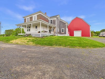 /international/us/86-williams-road-presque-isle-me-110108535077/