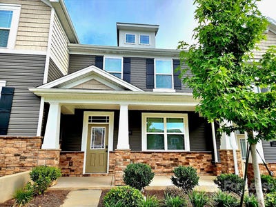 /international/us/15314-braid-meadow-drive-charlotte-nc-110105020622/