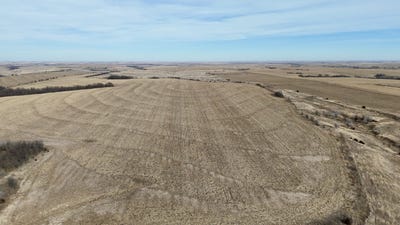/international/us/road-e7-almena-ks-110108745787/