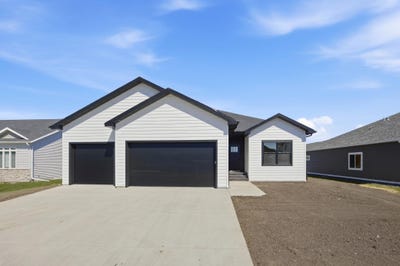/international/us/2232-44th-street-s-moorhead-mn-110109117020/
