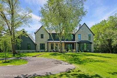 /international/us/699-plum-tree-road-barrington-hills-il-110104974700/