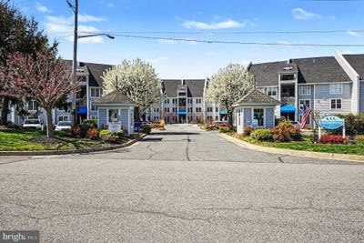 /international/us/8-c-owens-landing-court-perryville-md-110107380756/