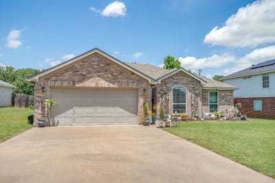 /international/us/322-dalhart-drive-weatherford-tx-110108252741/