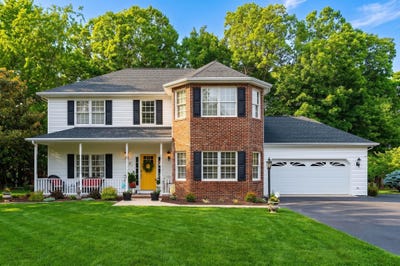 /international/us/15-rutherford-ln-stuarts-draft-va-110108688893/