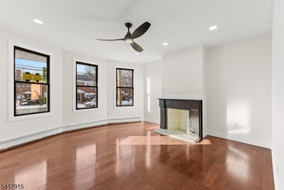 /international/us/633-lafayette-ave-hawthorne-boro-nj-110107267878/