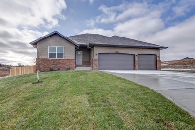 /international/us/851-e-virginia-lane-lot-193-nixa-mo-110106007274/