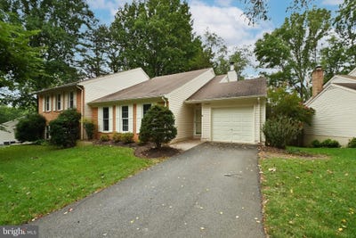 /international/us/10048-wood-sorrels-lane-burke-va-110107953459/