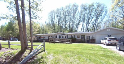 /international/us/17026-s-merrill-elsie-mi-110107319259/