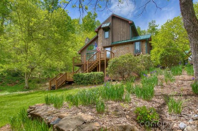 /international/us/262-azalea-hills-lane-spruce-pine-nc-110107896292/