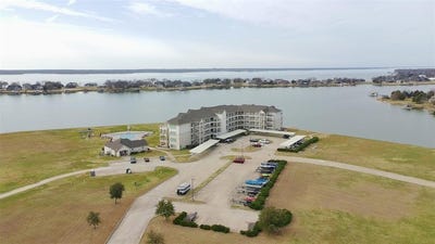 /international/us/9900-northshore-boulevard-corsicana-tx-110105902522/