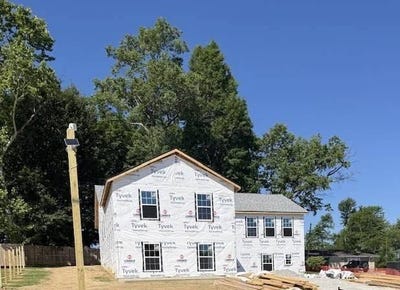 /international/us/303-n-francke-road-henryville-in-110108507076/