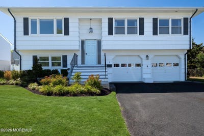 /international/us/8-woolley-street-monmouth-beach-nj-110119363126/