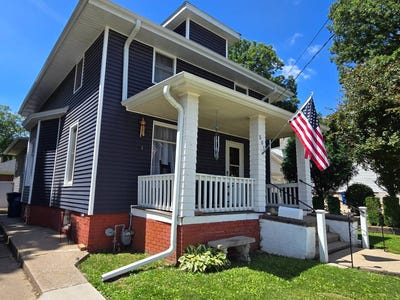 /international/us/501-e-clinton-ave-monmouth-il-110107601689/