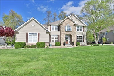 /international/us/457-cedarwood-road-avon-lake-oh-110107700262/