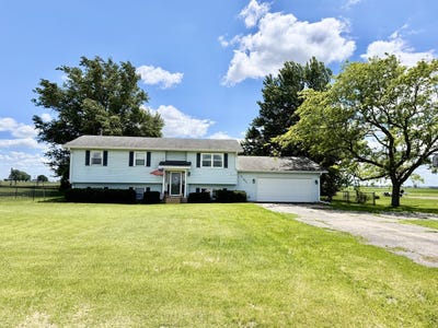 /international/us/31875-e-thome-road-rock-falls-il-110108847428/