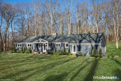 /international/us/102-wykeham-road-washington-ct-110104513386/