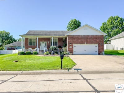 /international/us/3660-flat-creek-sedalia-mo-110107871063/