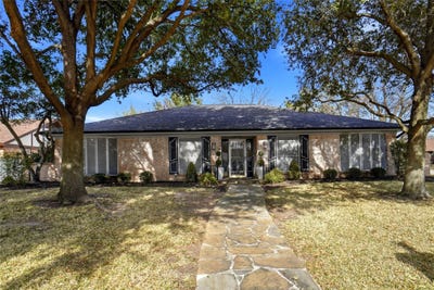 /international/us/200-hillview-drive-hurst-tx-110106272327/