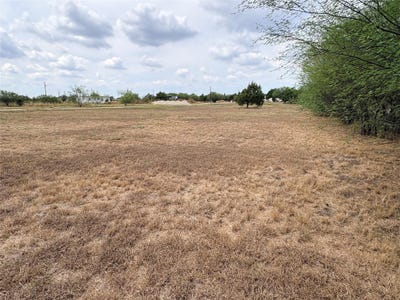 /international/us/11622-doyle-overton-rd-mustang-ridge-tx-110110356123/