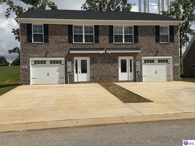 /international/us/345-347-breckinridge-circle-vine-grove-ky-110109408123/