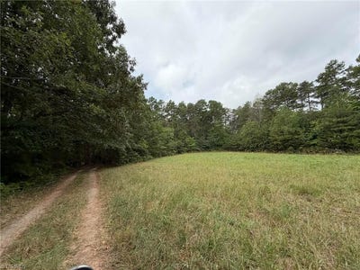 /international/us/6700-lot-2-acres-doral-drive-tobaccoville-nc-110120463181/