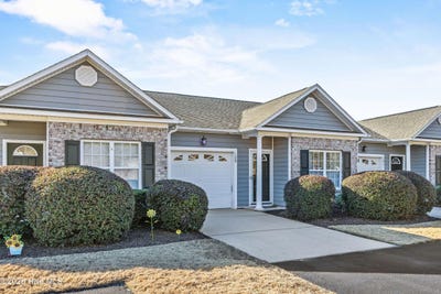/international/us/129-kellerton-court-winnabow-nc-110106305602/