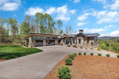 /international/us/231-keowee-turtlehead-road-salem-sc-110107779962/