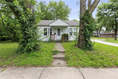 /international/us/120-s-pine-street-olathe-ks-110100264413/