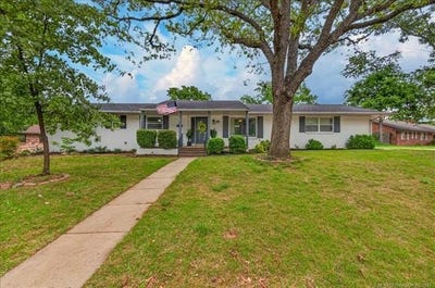 /international/us/926-sandstone-drive-bartlesville-ok-110108395555/