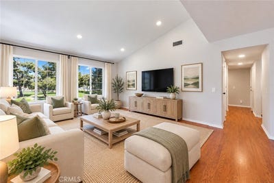 /international/us/115-greenfield-irvine-ca-110120419111/