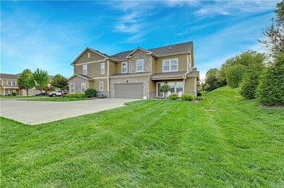 /international/us/16059-fontana-street-overland-park-ks-110107685205/